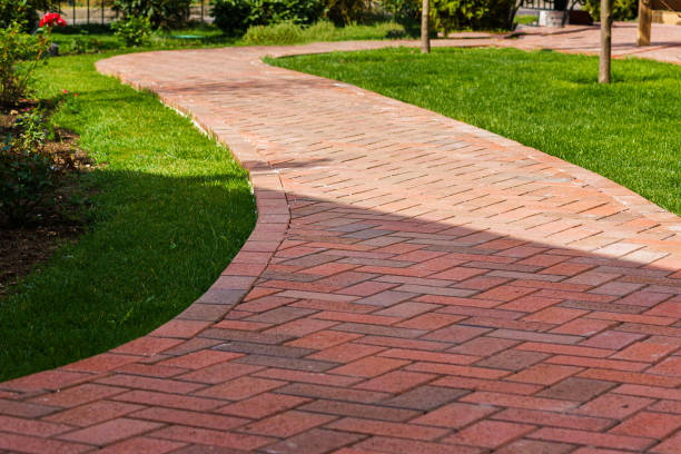Best Professional Driveway Pavers  in Woburn, MA